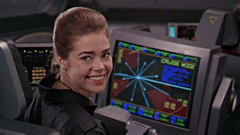 The NSFW Starship Troopers Scene That Denise Richards。